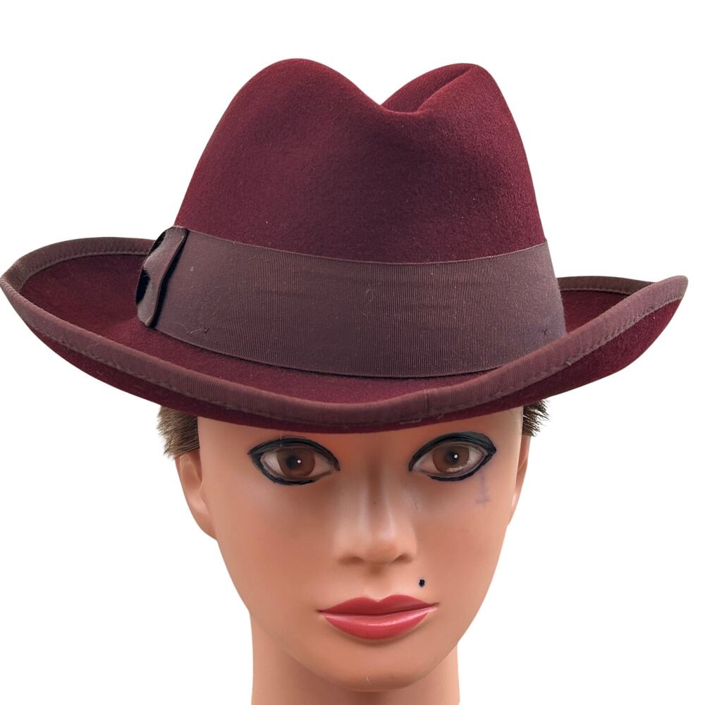 Vintage Park Royal "Timely Fashion"
Godfather Homburg hat in burgundy
